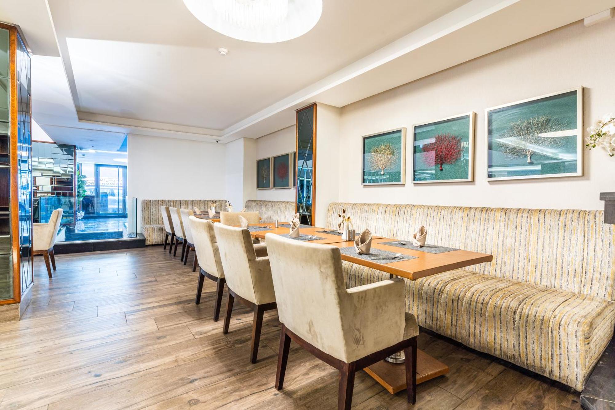 One Hotel คาซาบลังกา ภายนอก รูปภาพ Restaurant